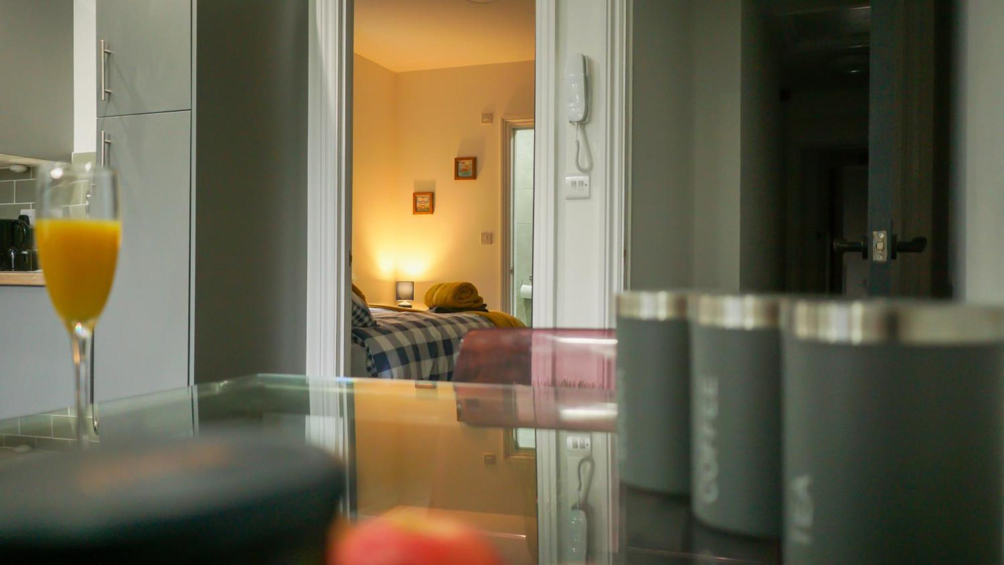 Modern Apartments Near Cardiff City Centre Luaran gambar